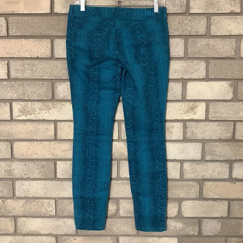 3for$20 skinny low rise size 7